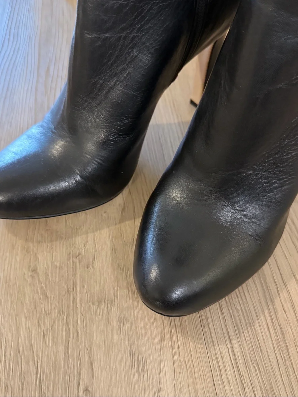 ANTONIO MELANI Nice Black Leather Stiletto Ankle Booties Suoer Comfy Size 9 M